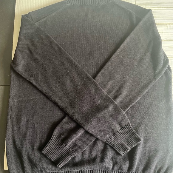 Versace - Picture 6 of 7